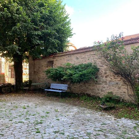 La Cour Pavee, T2 Lumineux, Cosy, Confort 55 M2 Saint-Leonard-de-Noblat Exterior photo