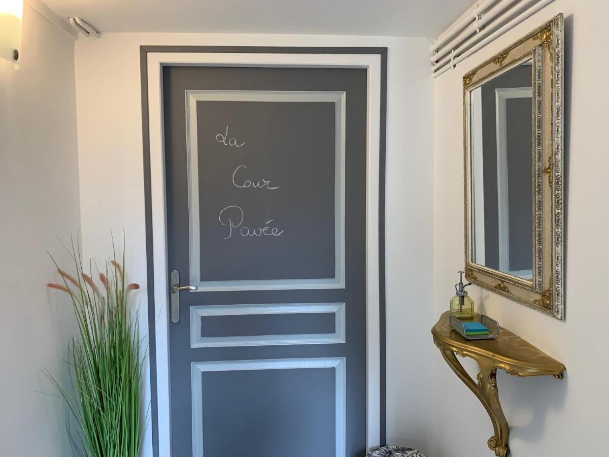La Cour Pavee, T2 Lumineux, Cosy, Confort 55 M2 Saint-Leonard-de-Noblat Exterior photo